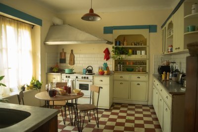 Waarom marmoleum ineens overal opduikt in moderne interieurs